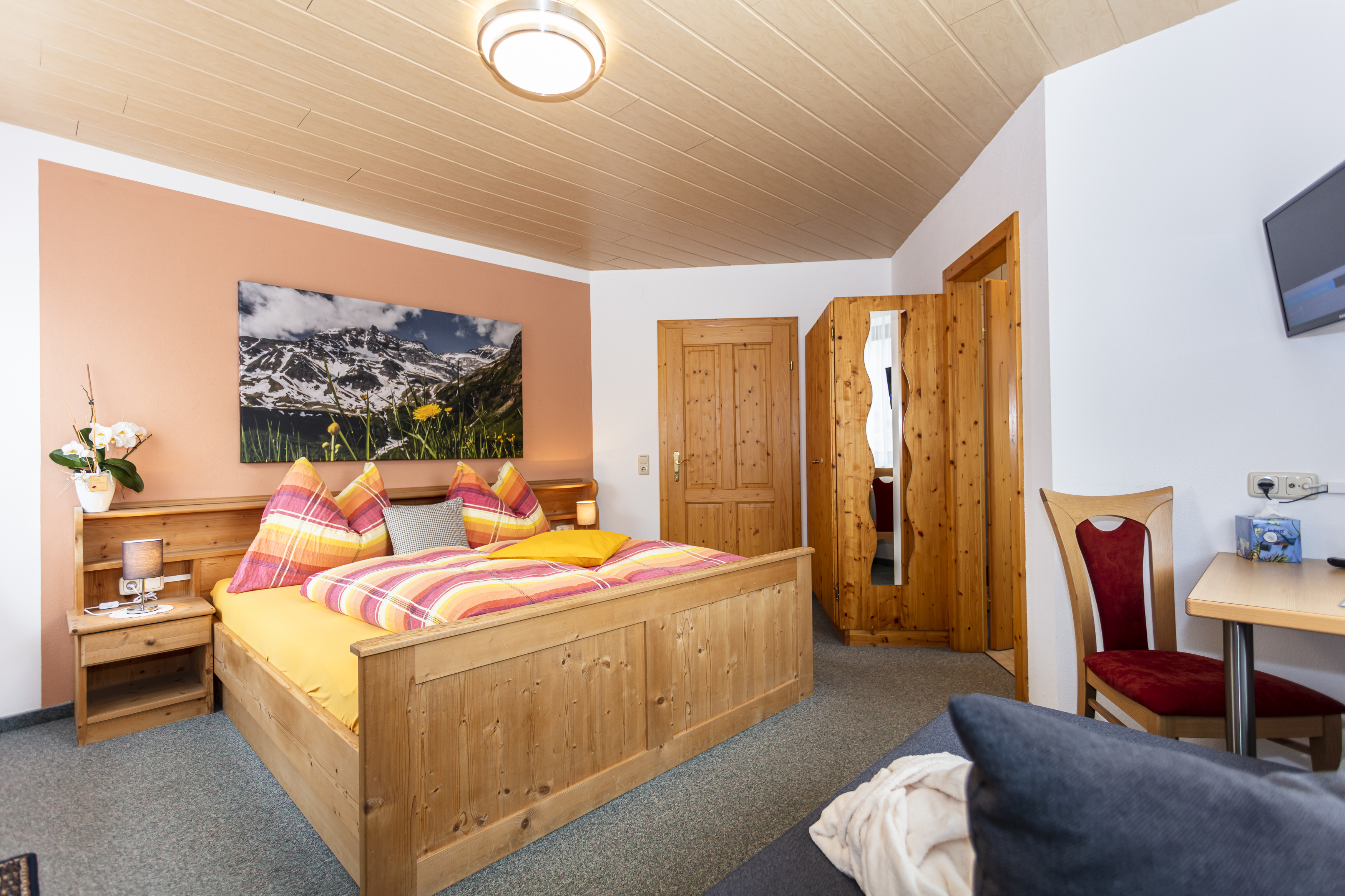 ***Frühstücks - Pension Sonnblickhof Zimmerkategorien Komfortzimmer 