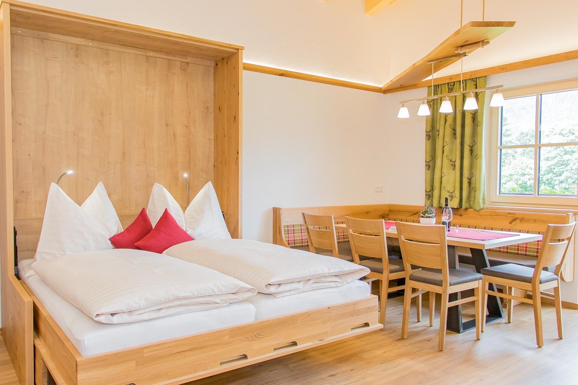 Frühstückspension: Wohnküche Appartement Steinernes Meer mit zusätzlichen Schrankbett für 2 Personen - Schönberghof