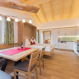 Frühstückspension: Appartement Panoramablick mit zusätzlichem Schrankbett für 2 Personen in der Wohnküche - Schönberghof