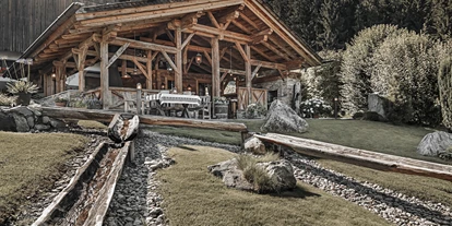 Pensionen - Parkplatz: kostenlos bei der Pension - Alpbach - Lust auf laue Abende am Lagerfeuer? Dann haben wir was für Euch: Unsere Grillhittn
 - ASTER Boutique Hotel & Chalets