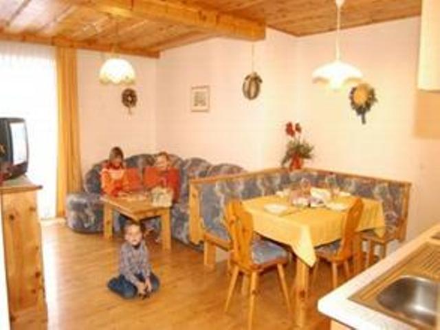 Frühstückspension: Ferienwohnungen Veitlbauer