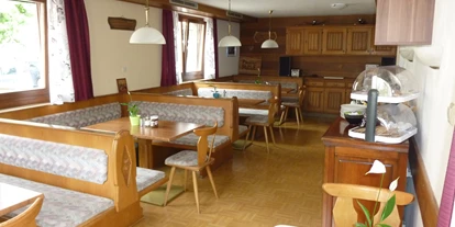 Pensionen - Parkplatz: kostenlos bei der Pension - Leogang - Speisesaal zum Frühstücken, Abendessen und miteinander zusammen Zeit zu verbringen bei Pension zu Hause - Pension zu Hause