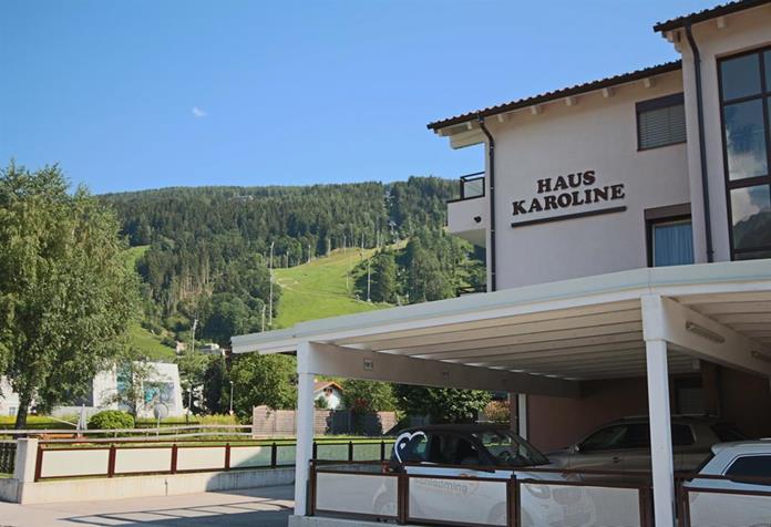 Frühstückspension: Ferienwohnung Karoline