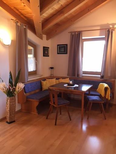 Frühstückspension: Appartementhaus Embacher