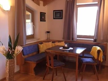 Frühstückspension: Appartementhaus Embacher