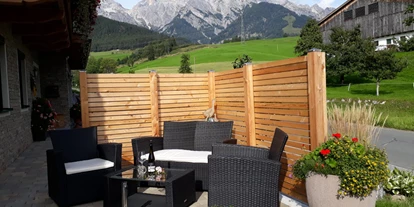 Pensionen - Parkplatz: kostenlos bei der Pension - Leogang - Terrasse - Appartement Monika Herzog