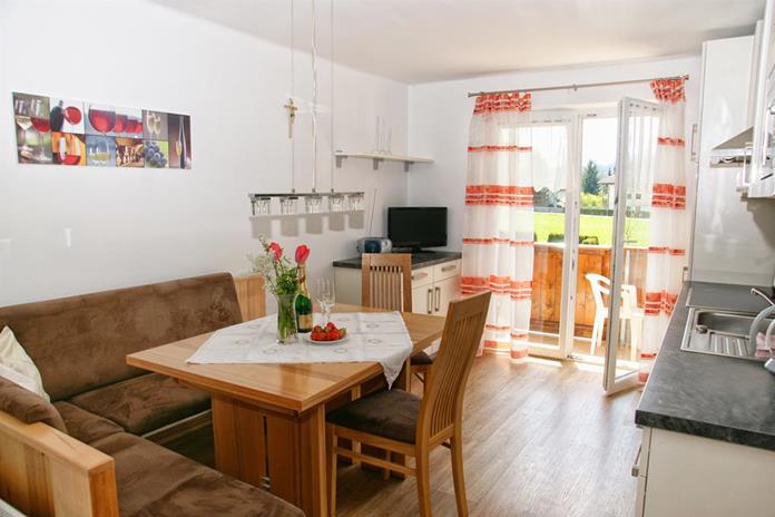 Haus Gabriela Fruhstuckspension In Tirol