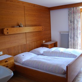 Frühstückspension: Schlafzimmer in der großen Ferienwohnung - Stachlerhof