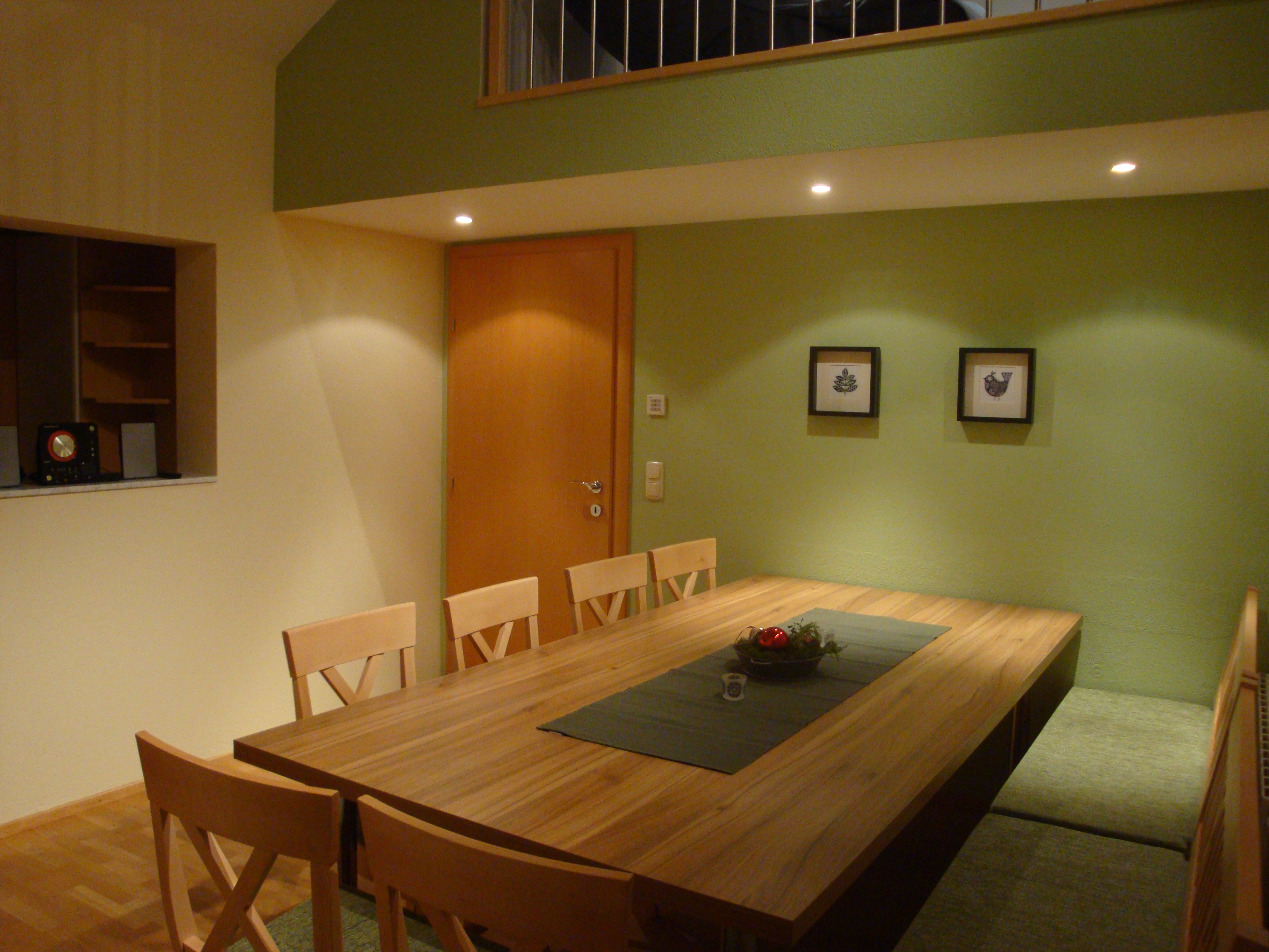 Frühstückspension: "Panorama" Esszimmer und darüber eine offene Galerie zum Lesen, Spielen oder Lümmeln - Schwarzmann's Ferienwohnungen