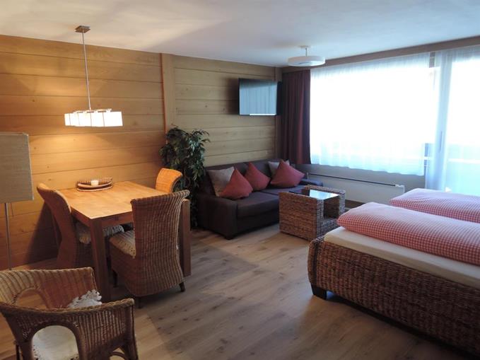 Frühstückspension: Appartment Schröcken