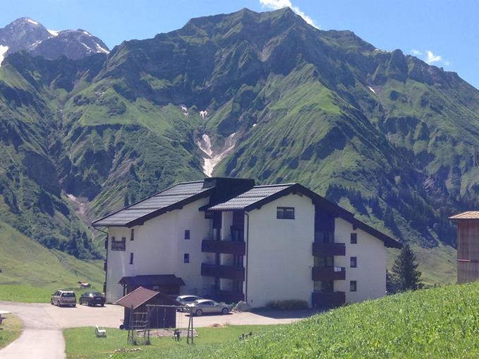 Frühstückspension: Appartment Schröcken