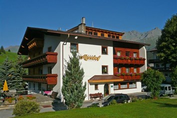 Frühstückspension: Pension Garni Alpenhof