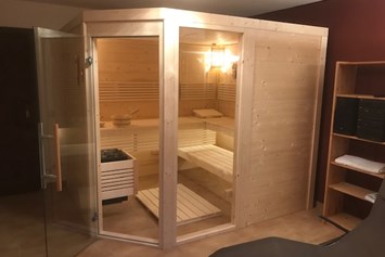 Frühstückspension: Unsere Sauna kann 3 verschiedes Behandlungen machen
*Finische Sauna 
*Biosauna - Dampfsauna
*Infrarotsauna - Gästehaus Steinerhof