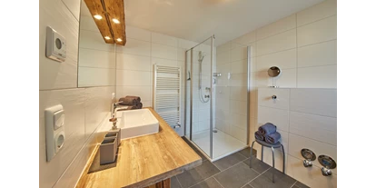 Pensionen - Parkplatz: kostenlos bei der Pension - Leogang - Badezimmer - Apartments Lakeside29 Zell am See