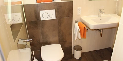 Pensionen - WLAN - Ötztal - Dusche Ferienwohnung - Pension und Ferienwohnung Haus Gisela
