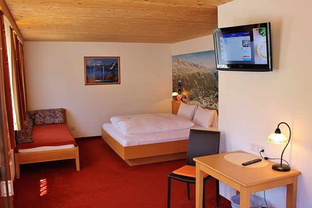 Pensionen - Restaurant - Tiroler Oberland - Zimmer - Pension und Ferienwohnung Haus Gisela