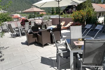 Frühstückspension: Sonnenterrasse - Haus Tirol Appartements