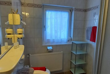 Frühstückspension: Badezimmer Aifnerblick - Haus Tirol Appartements