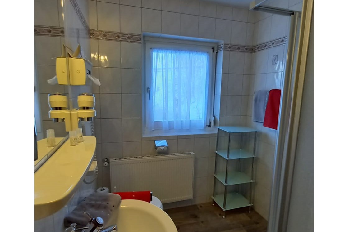 Frühstückspension: Badezimmer Aifnerblick - Haus Tirol Appartements