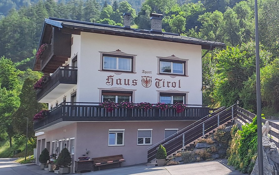 Frühstückspension: Haus Tirol Appartements