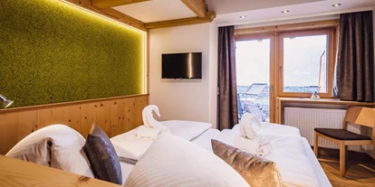 Pensionen - Parkplatz: kostenlos bei der Pension - Leogang - Panorama Hotel Guggenbichl