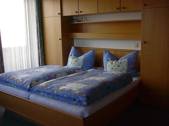 Frühstückspension: Dreibettzimmer - Haus Moni