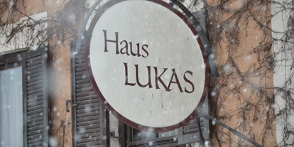 Pensionen - Parkplatz: kostenlos bei der Pension - Alpbach - Winter  - Haus Lukas