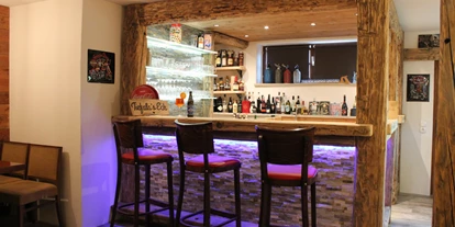 Pensionen - Restaurant - Unser Frühstücksraum mit eigener Hausbar für gemütliche Abende! - Tiefala´s Eck
