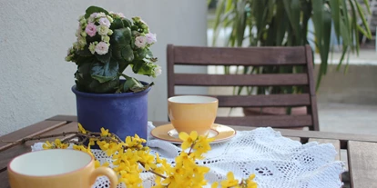 Pensionen - Restaurant - Frühstück auf Wunsch auch gerne draußen! - Tiefala´s Eck