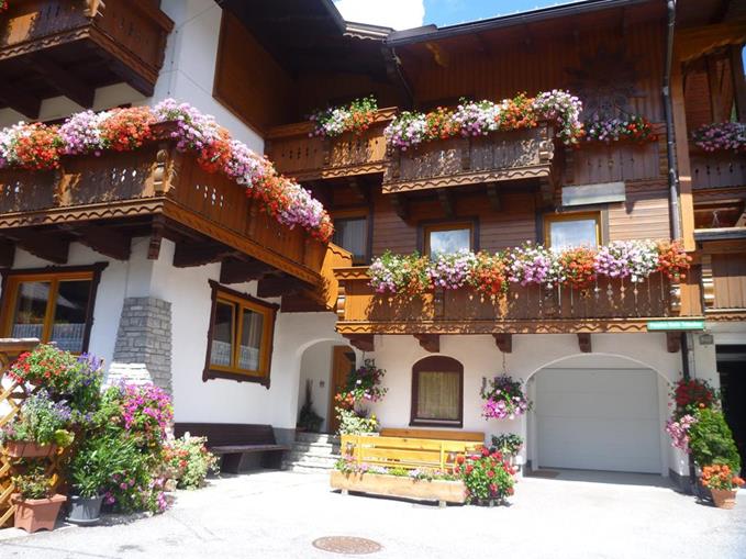 Pensionen - Gosau - Pension Tritscher Karin