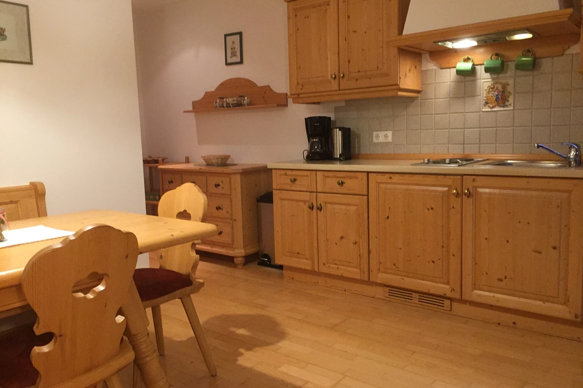 Frühstückspension: Apartment Sonnenblume - Historischer Bauernhof Schabus