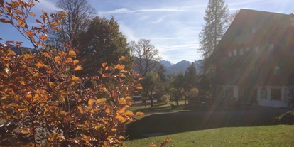 Pensionen - Parkplatz: kostenlos bei der Pension - Hallstatt - der Herbst zieht ein - Bio-Bauernhof Simonbauer