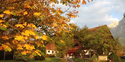 Pensionen - Parkplatz: kostenlos bei der Pension - Hallstatt - ein herrlicher Herbsttag - Bio-Bauernhof Simonbauer
