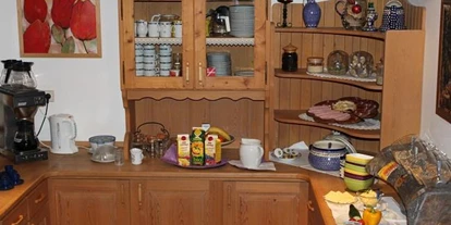 Pensionen - Parkplatz: kostenlos bei der Pension - Hallstatt - Frühstücksbuffet - Bio-Bauernhof Simonbauer