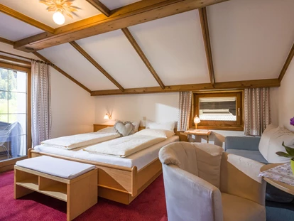 Pensionen - Kössen - Doppel- bzw. Dreibettzimmer - Zimmer & Appartements Pension Hinterholzer
