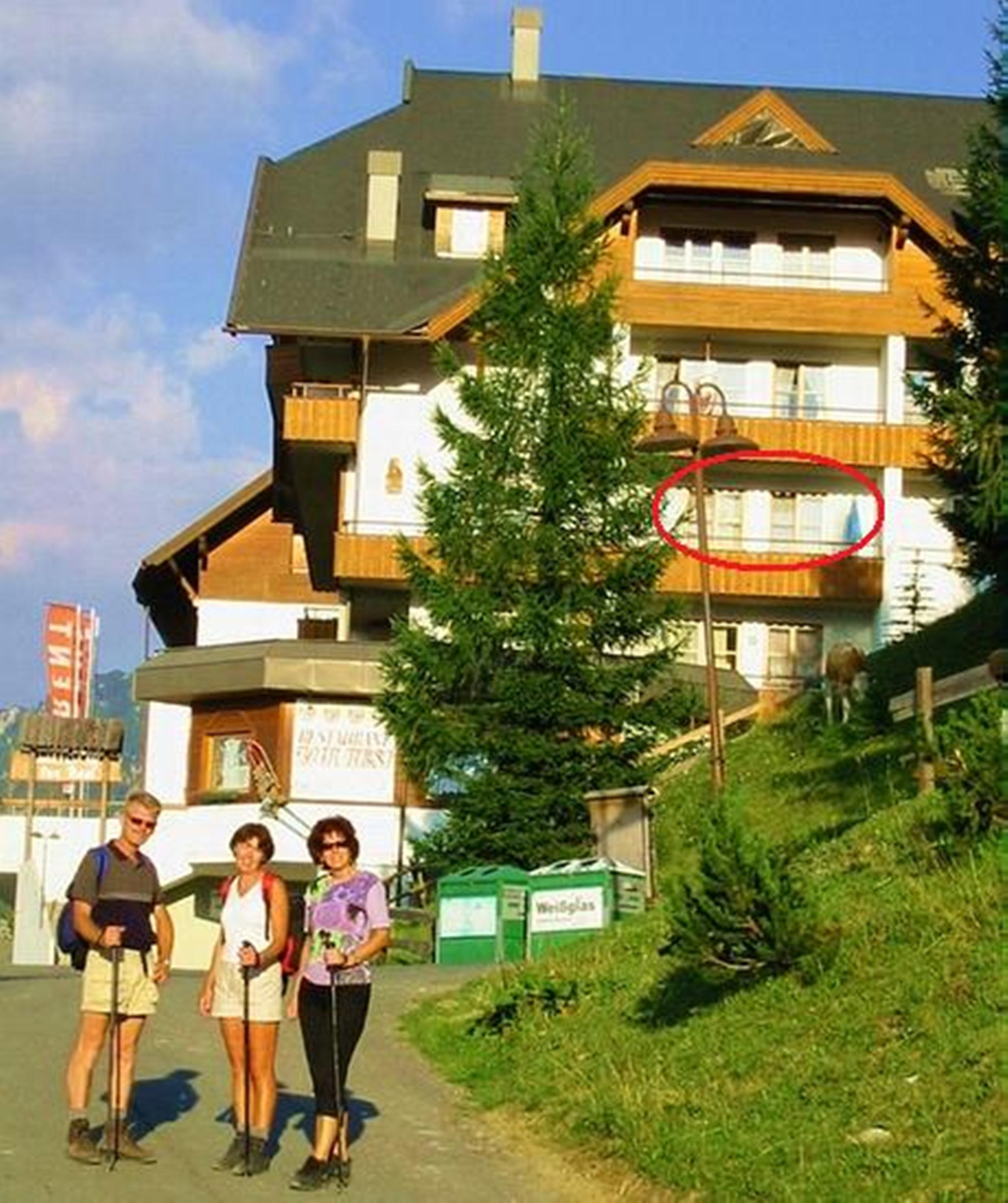 Pensionen - Balkon - Kötschach-Mauthen - Haus Carinthia mit Appartement Sonja im 2. Stock nach Westen mit großer Loggia und schönem Ausblick ins Dorf Sonnleitn
am Nassfeld - Appartement Sonja im Haus Carinthia am Nassfeld