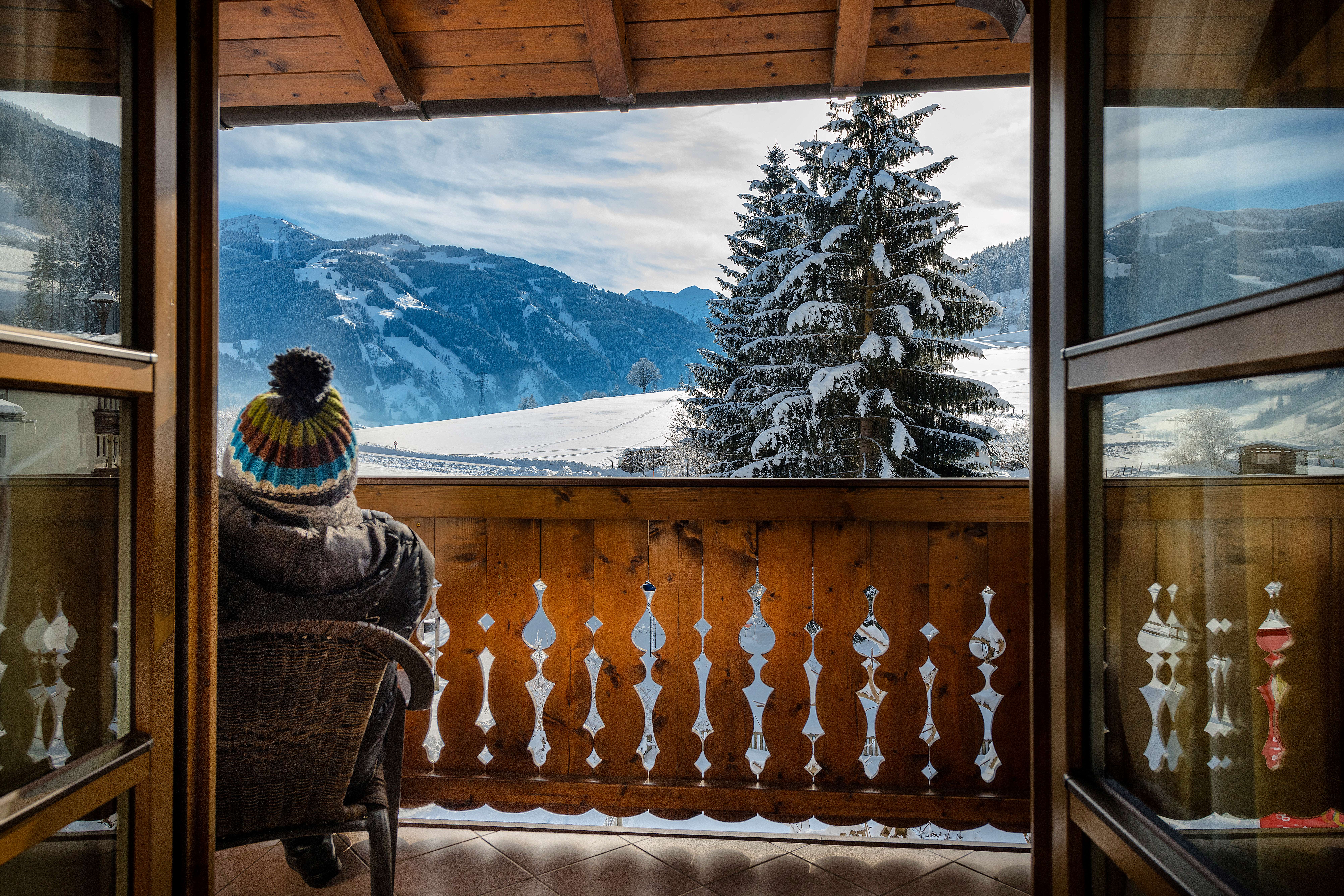 Frühstückspension: Ihr Zimmer-Ausblick im Winter  - die Unterbergerin in Gastein / Salzburg - Apartment, Ferienwohnung und Zimmer mit Frühstück & GRATIS Thermeneintritt