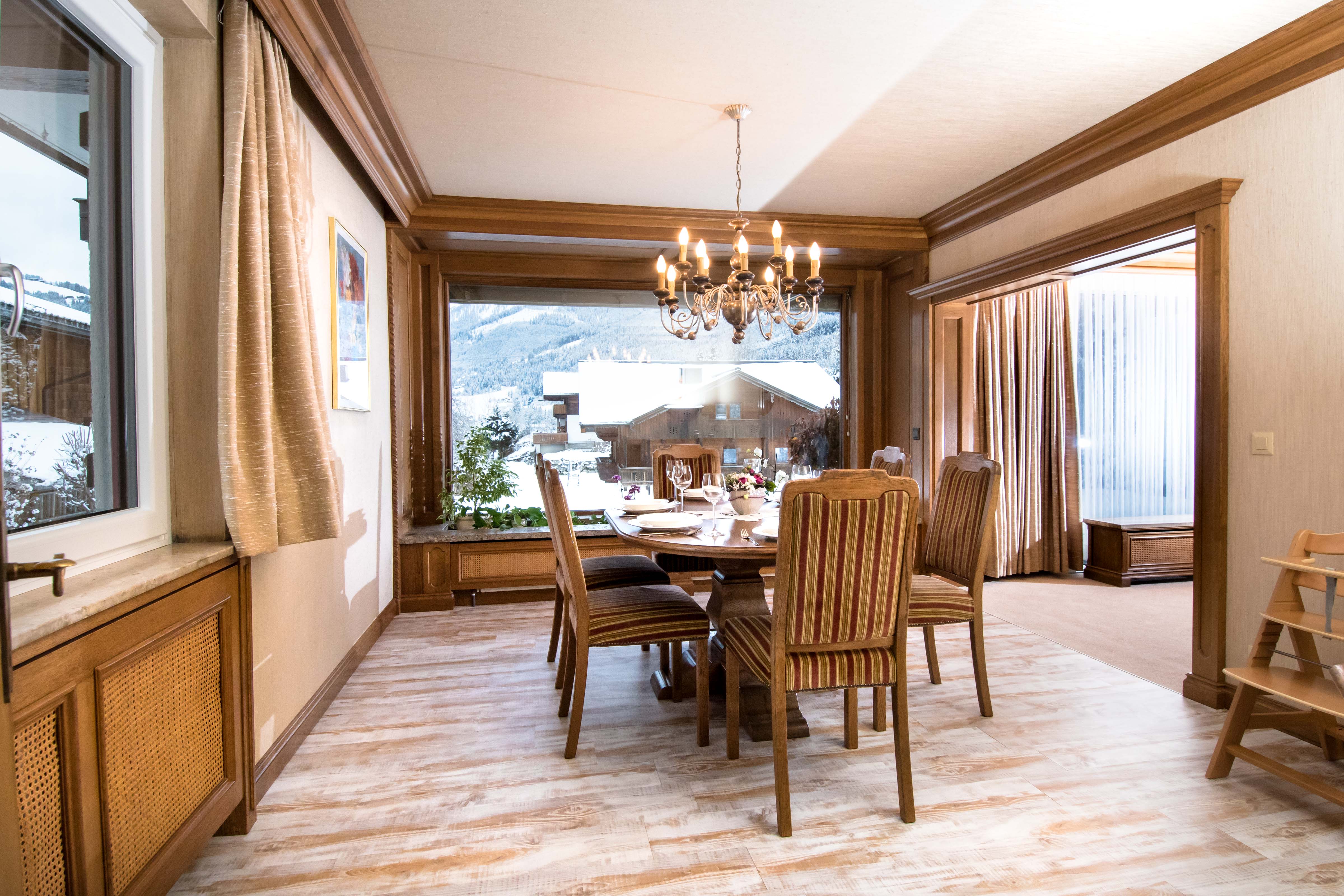 Pensionen - Flachau - Esszimmer im Ferienhaus - Ferienhaus Kuchelberg