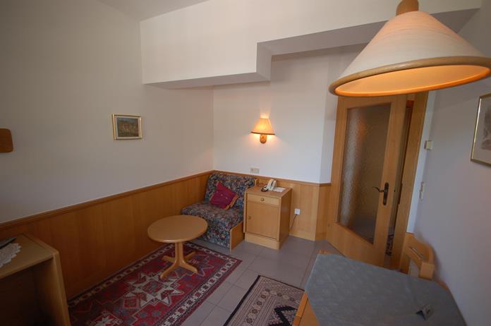 Frühstückspension: Gästehaus - Restaurant Dorfwirt