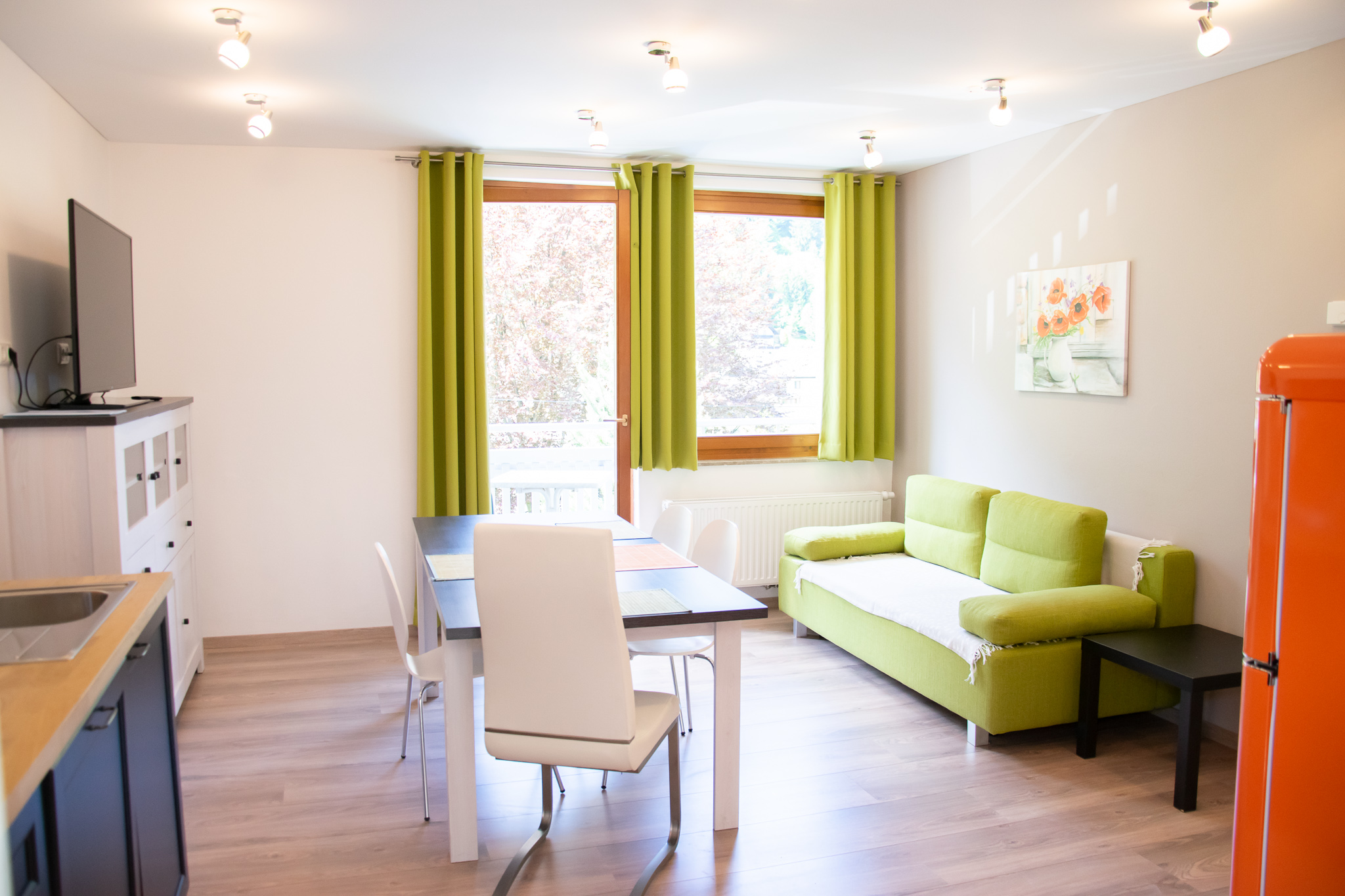 Pensionen - Deutsch Griffen - Wohnküche FEWO - Klamberghof Burgstaller ***