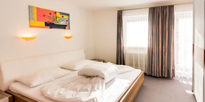 Pensionen - WLAN - Ötztal - Apart Enzian Schlafzimmer - Pension Edmund