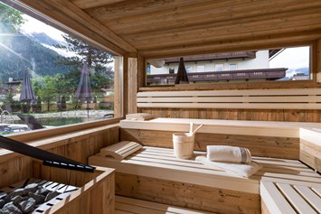 Frühstückspension: Finnische Sauna in der Sauna-Hütte im Gästehaus Rosenhof & Birkenhof in Mayrhofen/Zillertal. - Gästehaus Rosenhof und Birkenhof