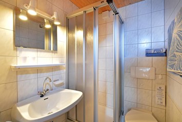 Frühstückspension: Bad mit Dusche/WC - Duschberghof