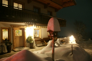 Frühstückspension: Neuschnee - Duschberghof