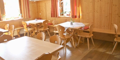 Pensionen - Parkplatz: kostenlos bei der Pension - Osttirol - PENSION FORELLENHOF GASTSTUBE - Pension Forellenhof