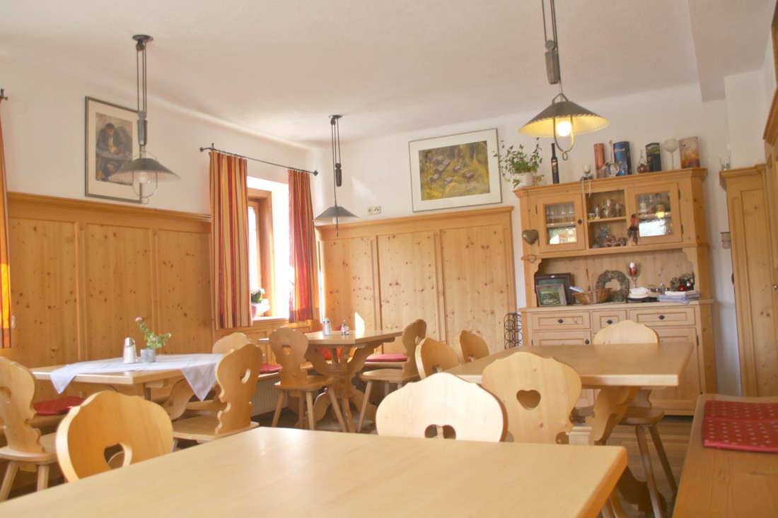 Pensionen - PLZ 9900 (Österreich) - PENSION FORELLENHOF GASTSTUBE - Pension Forellenhof