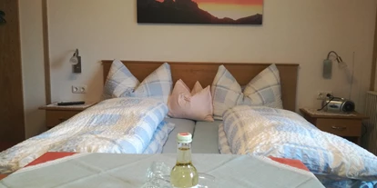 Pensionen - Balkon - Oberstdorf - Fewo "Rot Flüh" - Schlafzimmer - Pension Tannheim