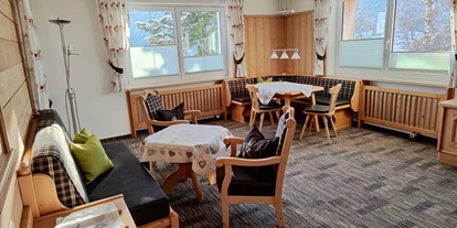 Pensionen - Balkon - Oberstdorf - Wohnzimmer Apartment Gaishorn - Apartment Austria