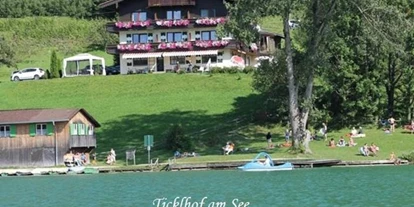 Pensionen - Parkplatz: kostenlos bei der Pension - Alpbach - Ticklhof am See, direkter Seeblick - Appartements Ticklhof am See