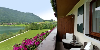 Pensionen - Parkplatz: kostenlos bei der Pension - Alpbach - Balkon und direkter Seeblick von den Appartements - Appartements Ticklhof am See